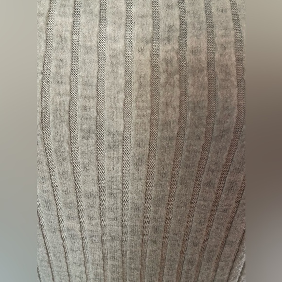 SHEIN Curve- Comfort and Style in One!  Olive Green Ribbed Dress, loungewear! - Picture 5 of 11